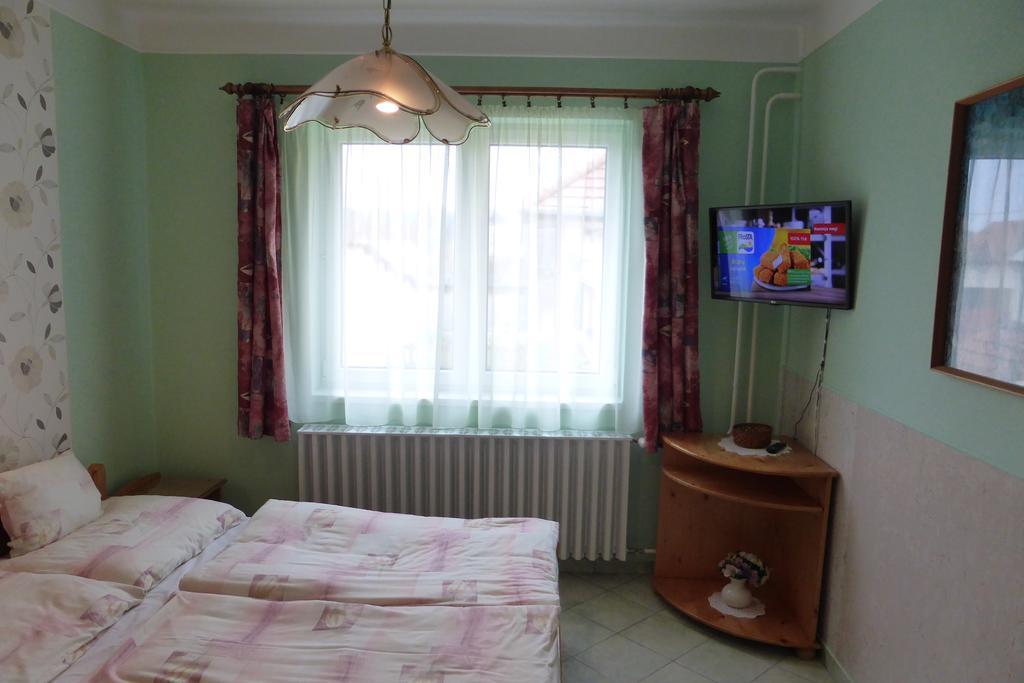 Napfeny Apartman Es Vendeghaz Egerszalók Dış mekan fotoğraf