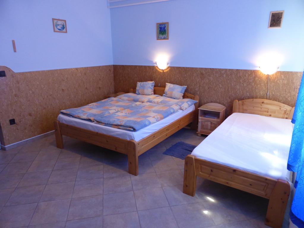 Napfeny Apartman Es Vendeghaz Egerszalók Dış mekan fotoğraf