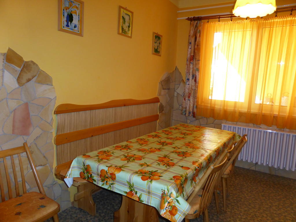 Napfeny Apartman Es Vendeghaz Egerszalók Dış mekan fotoğraf