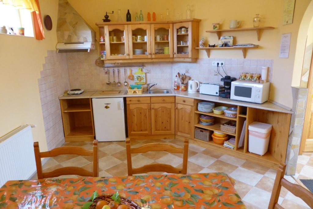 Napfeny Apartman Es Vendeghaz Egerszalók Oda fotoğraf