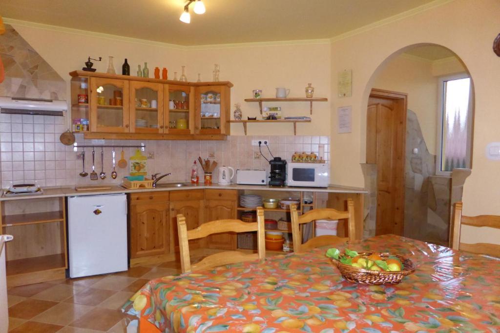 Napfeny Apartman Es Vendeghaz Egerszalók Oda fotoğraf