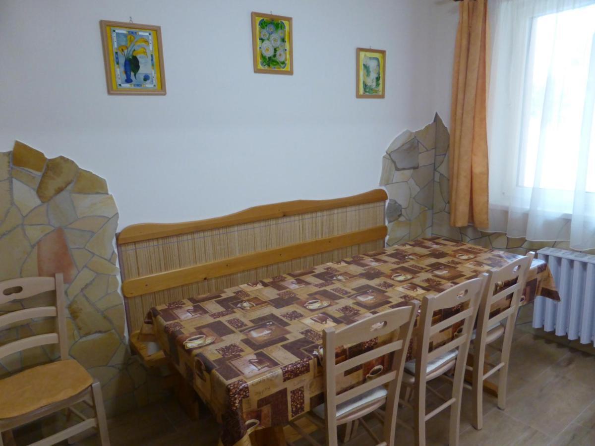 Napfeny Apartman Es Vendeghaz Egerszalók Dış mekan fotoğraf